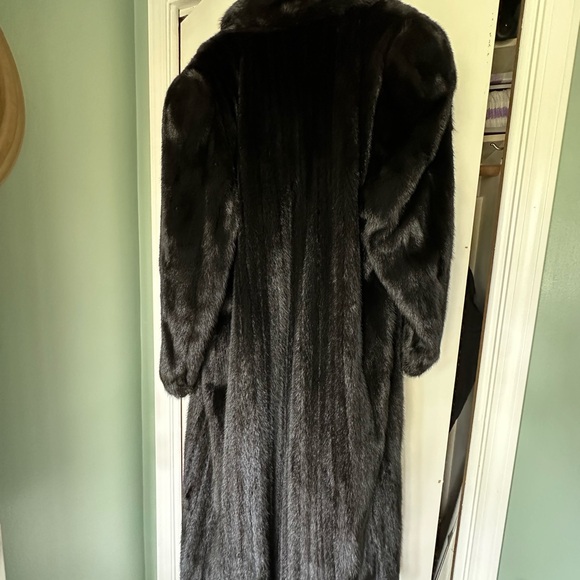 Phil m stupp fur coat - Picture 4 of 4